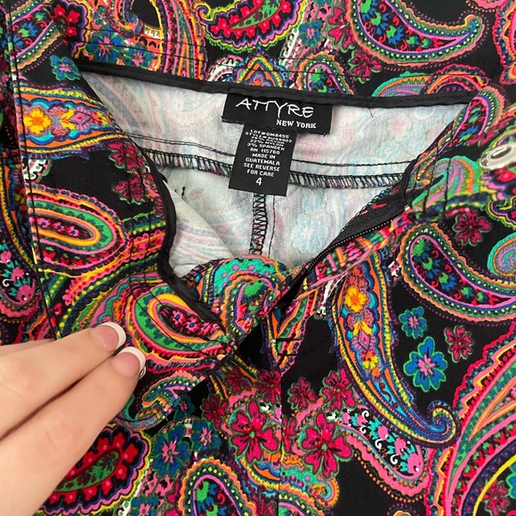 Colorful Paisly skinny Jean style pants size 4 - Picture 5 of 5